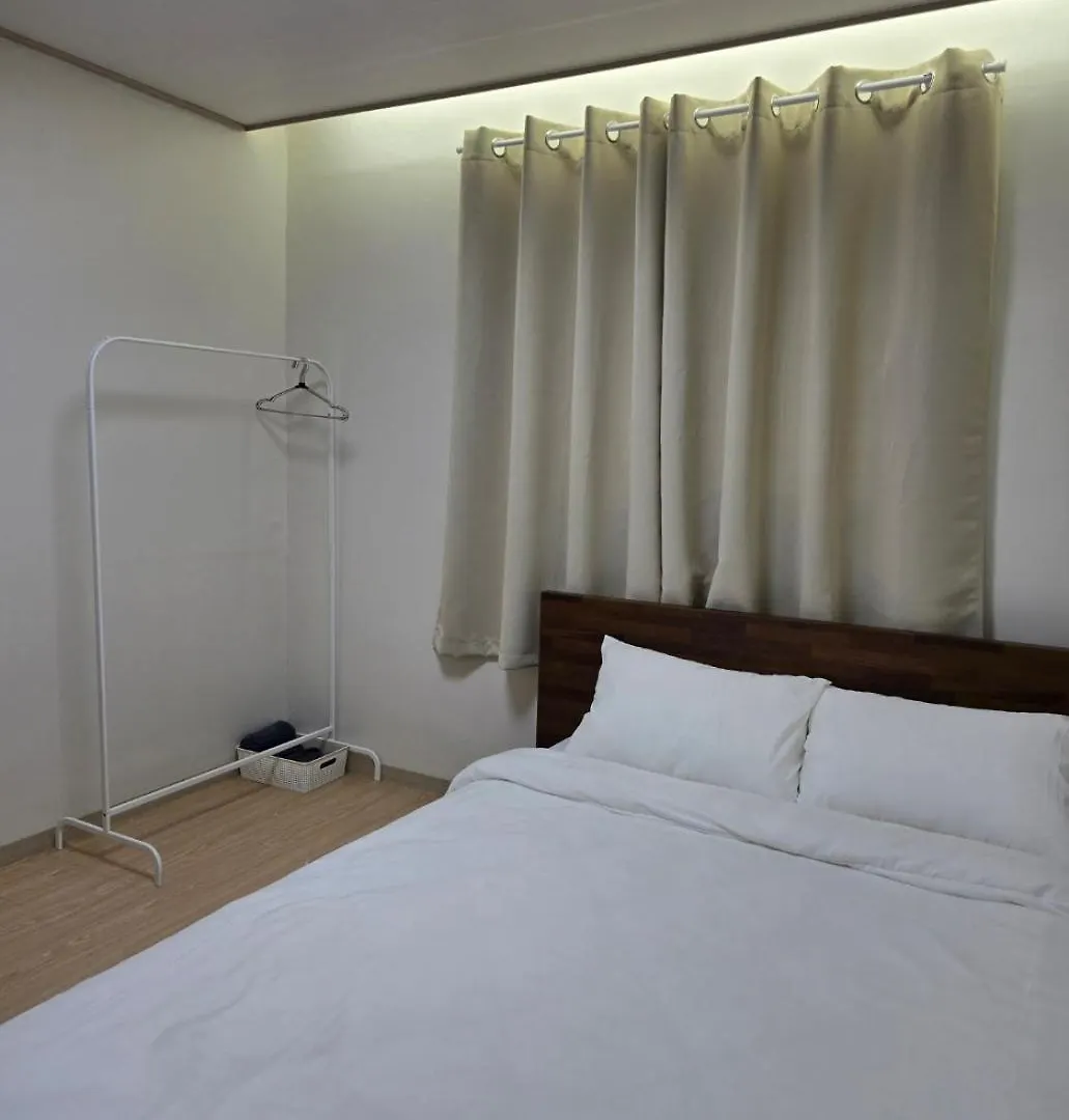 Apartment Runaway Stay Yongsan Seoul South Korea