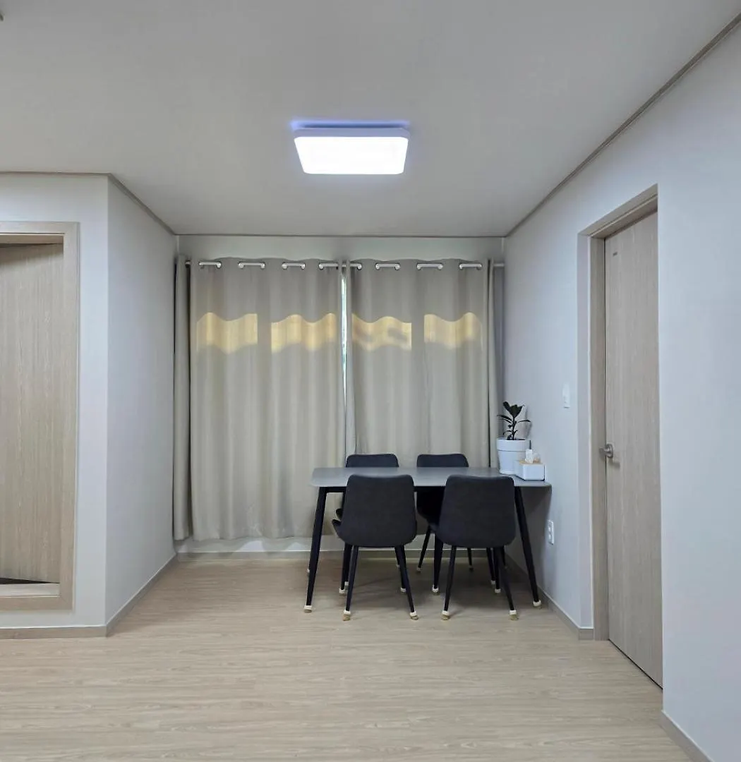 Runaway Stay Yongsan Seoul Apartment