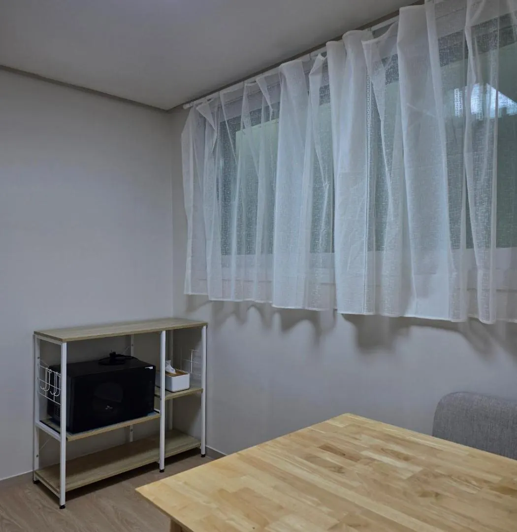 Apartment Runaway Stay Yongsan Seoul South Korea