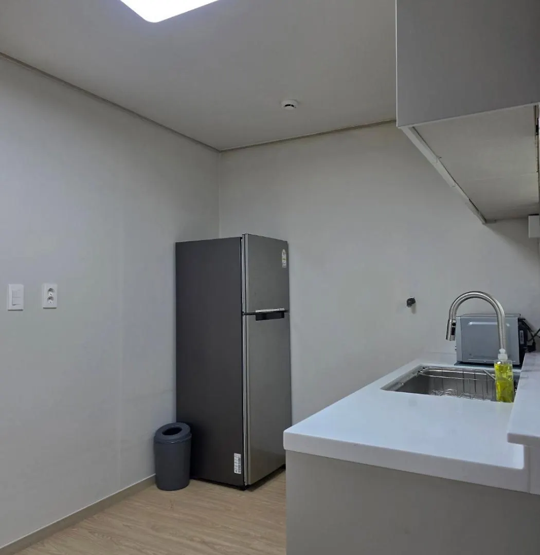 Runaway Stay Yongsan Seoul Apartment