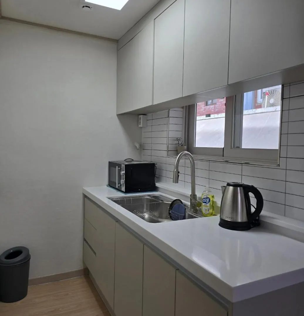 Runaway Stay Yongsan Seoul Apartment