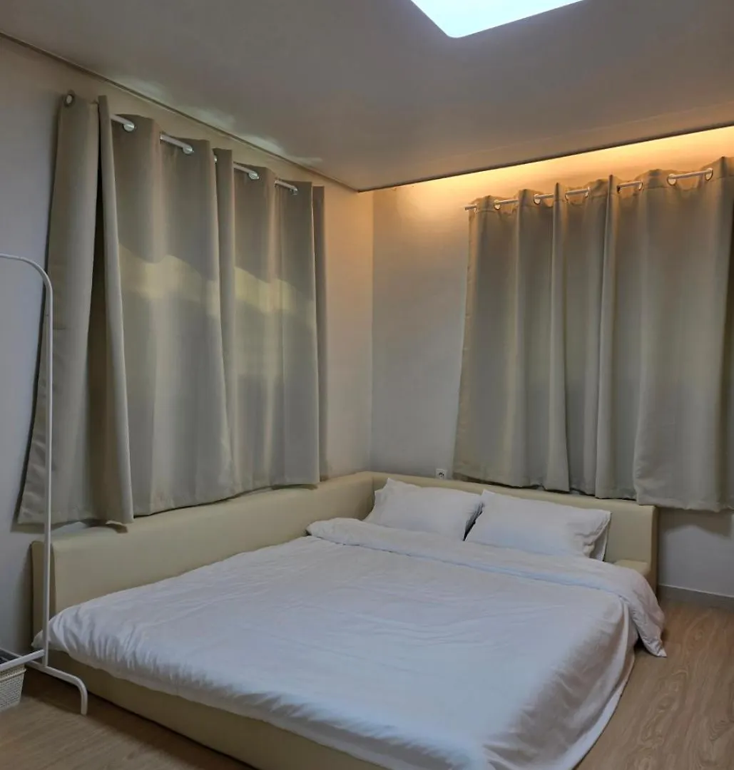 Apartment Runaway Stay Yongsan Seoul South Korea